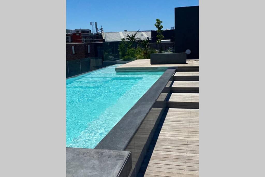 Modern Apartment In The Docklands, De Waterkant, Cape Town Stunning Views, Gorgeous Pool Deck Dış mekan fotoğraf