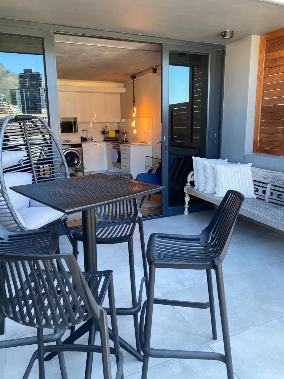 Modern Apartment In The Docklands, De Waterkant, Cape Town Stunning Views, Gorgeous Pool Deck Dış mekan fotoğraf